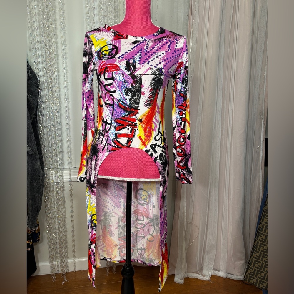 Graffiti Hi-Lo Top
